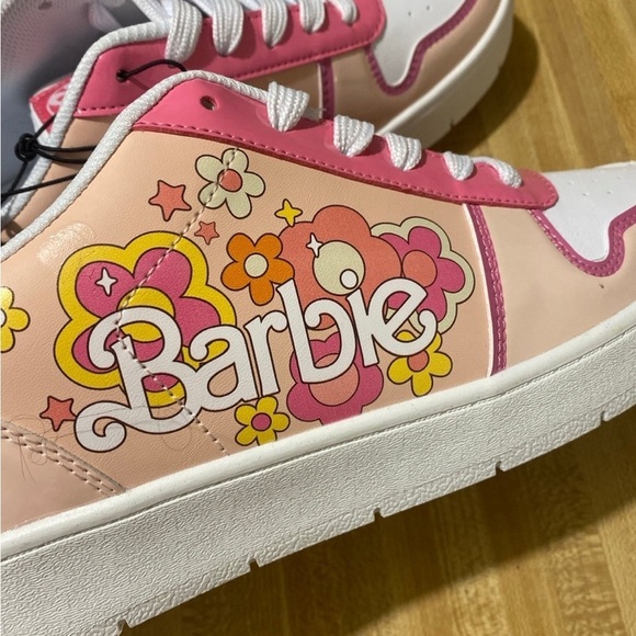 Women's Barbie by Mattel Pink Casual Court Sneaker NWT size 11 - Picture 8 of 10